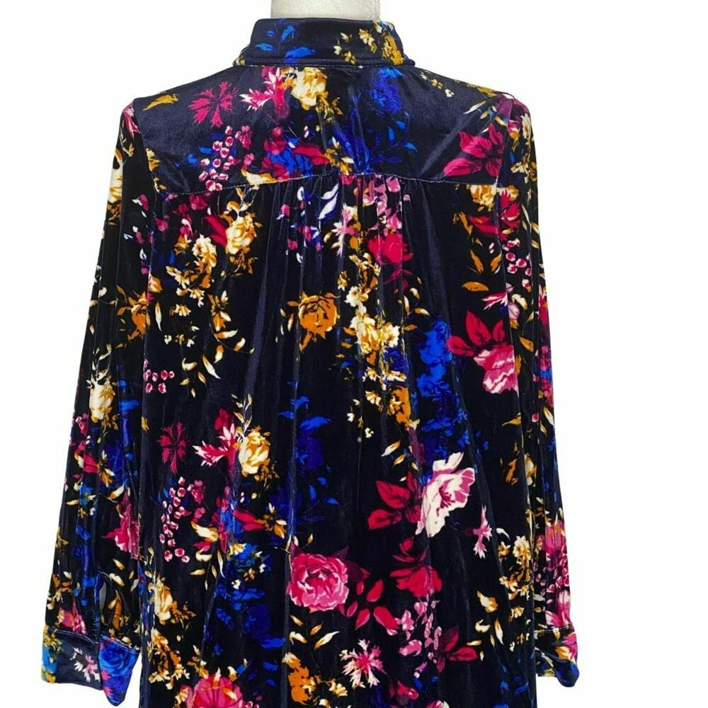 Jessica London High Low Velvet Black Floral Blouse Collared Button Up Size 12 - Picture 7 of 7